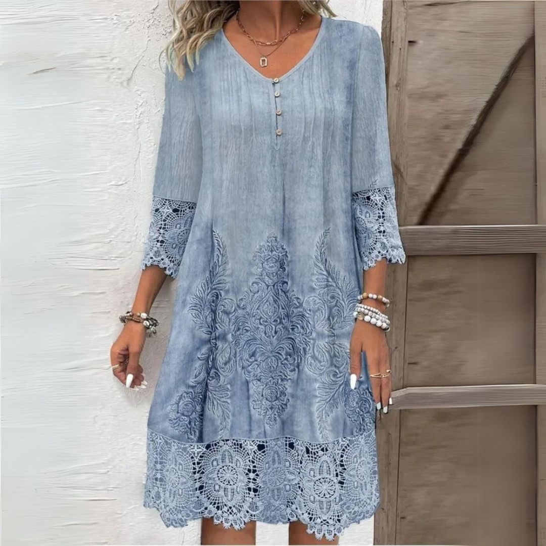 Wrenley | Robe en dentelle légère avec décolleté en V