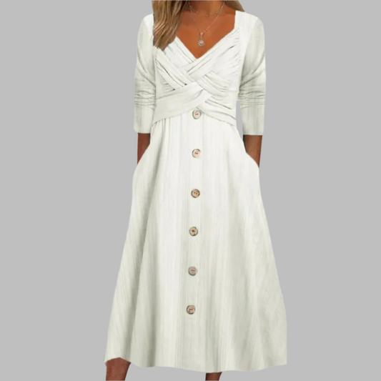 Veronika | Robe Sculptante Élégante avec Boutons et Détails Diagonaux